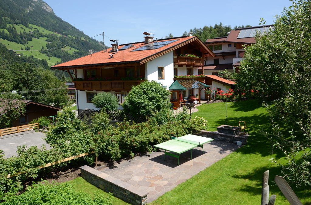 Gaestehaus Troppmair Finkenberg Exterior foto